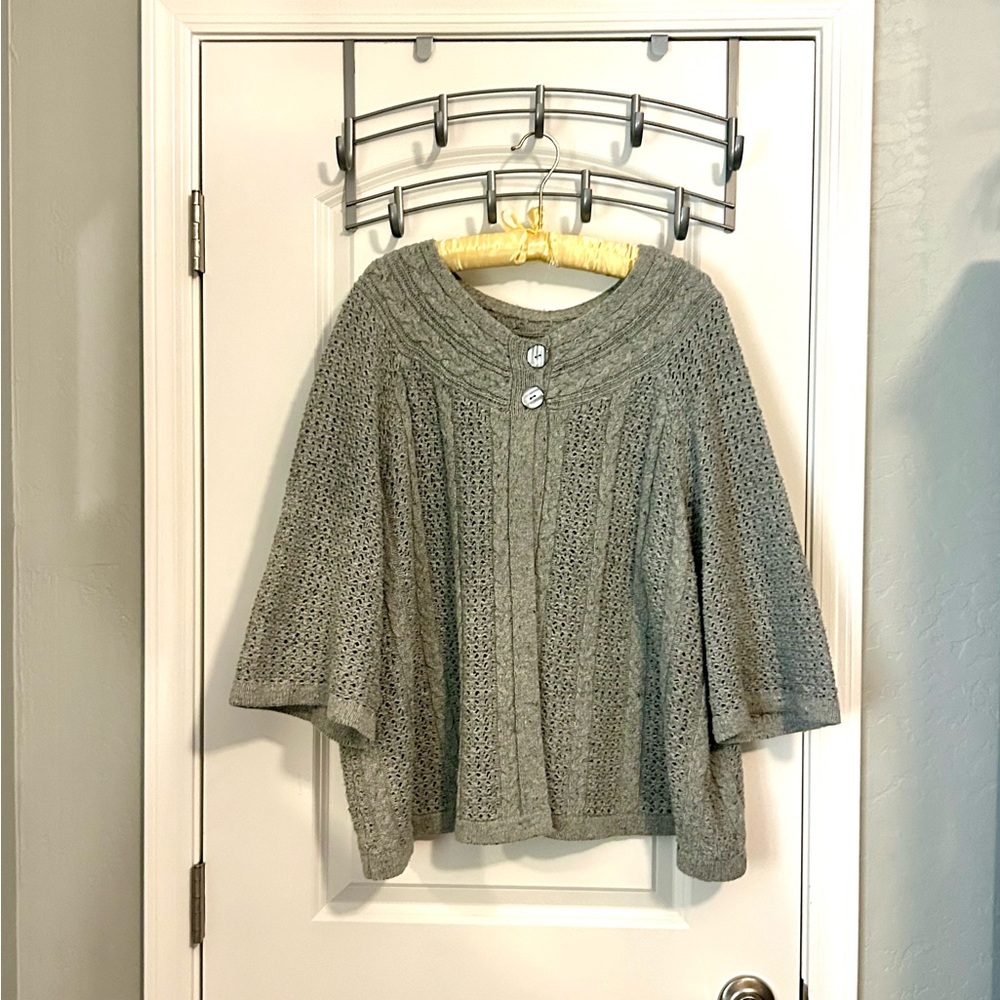 Croft&Barrow Grey Scoop Neck two button 3/4 sleeve woven sweater Size 2X